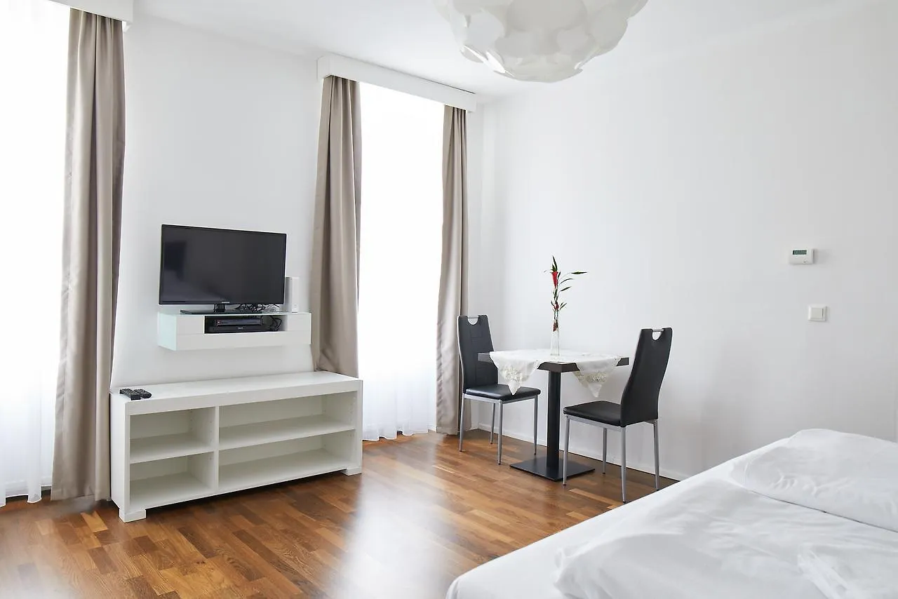 Gardeneden Apartments Vienna 0*,